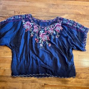 Johnny Was silk embroidered shirt size medium